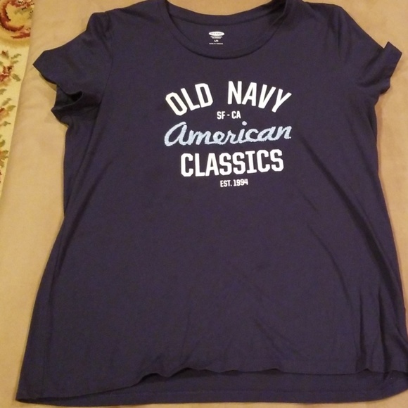 Old Navy Tops - Old Navy tshirt